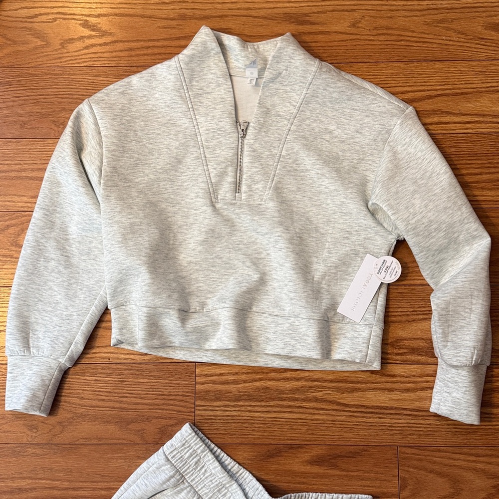 NWT Yogalicious Light Gray Jogger Set size M - Picture 3 of 5